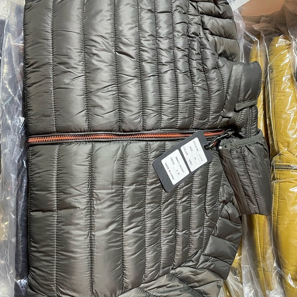 Men's All-Season Ultra Lightweight men's winter jackets for winter - Picture 3 of 10